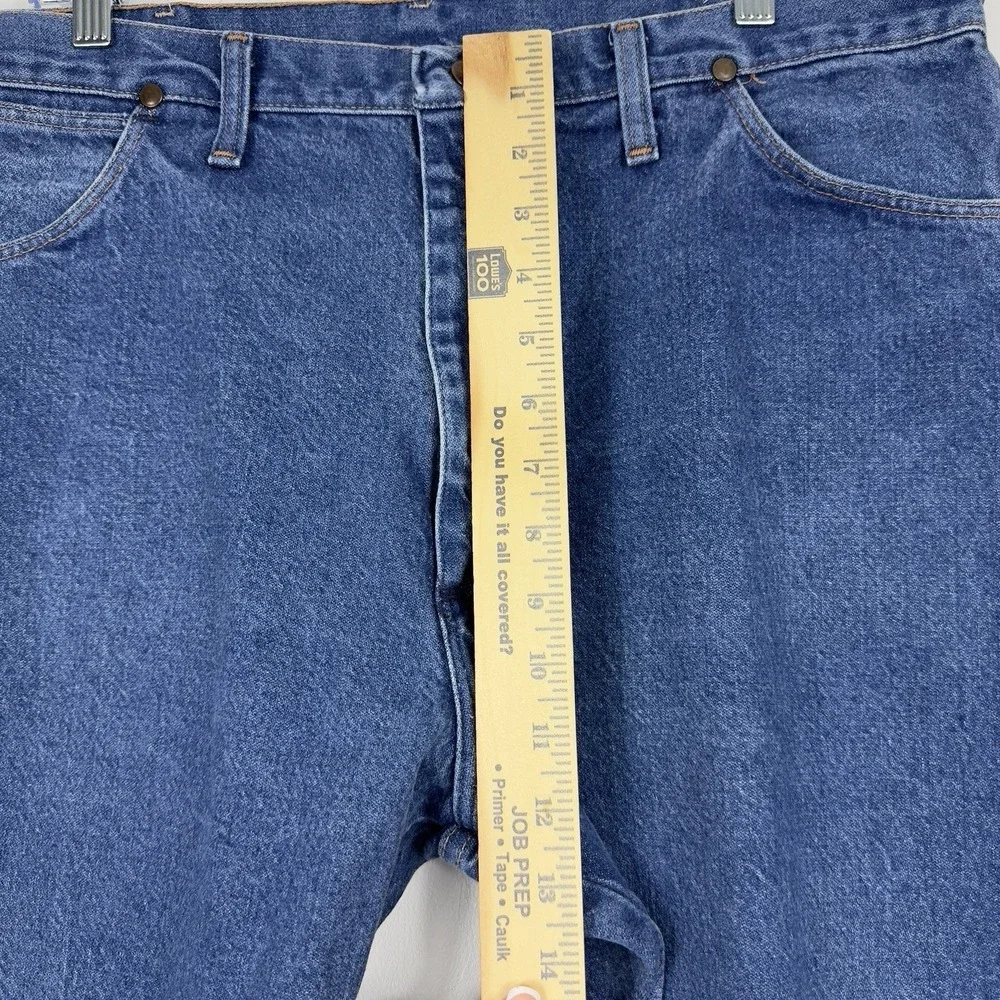 Wrangler 13MWZ Jeans Men 36x30 Denim Cowboy Cut Medium Wash Straight Heavyweight - Picture 9 of 13